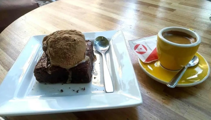 El Cali Heladeria Y Cafetería - Col. Del Sacramento