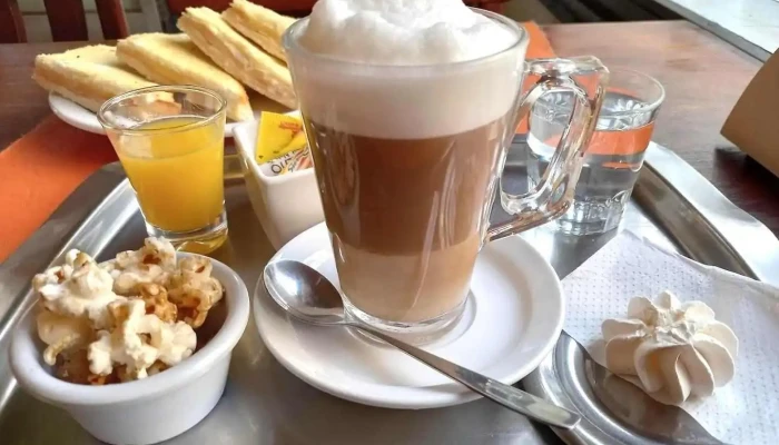 El Candil -  Comida Y Bebida - Montevideo