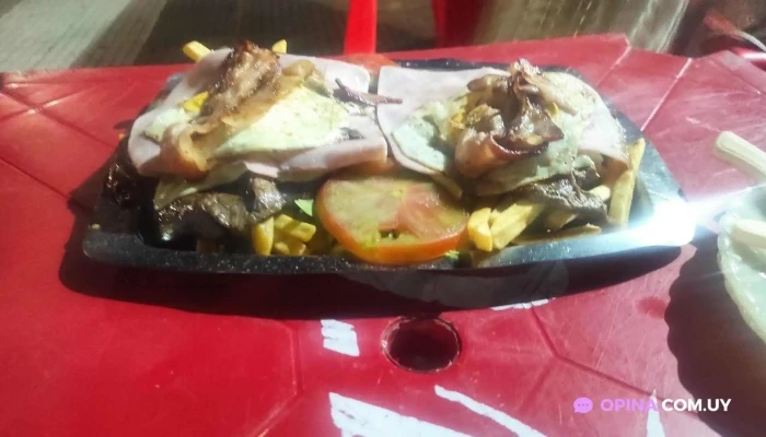 El Carrito -  Comida Reconfortante - Melo