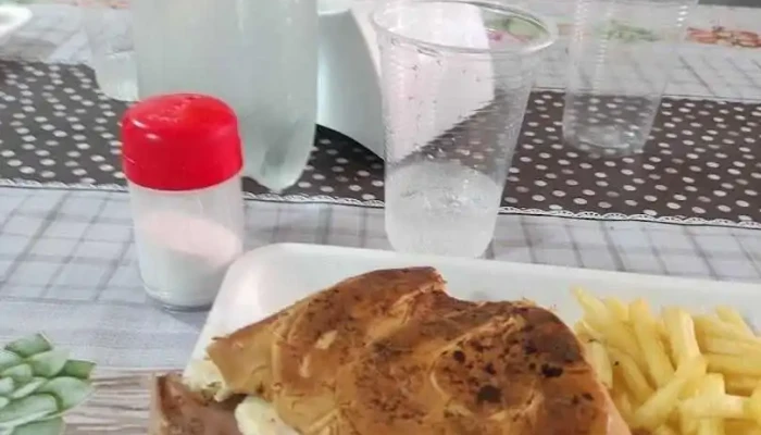 El Chivito Full -  Comida Y Bebida - Pando