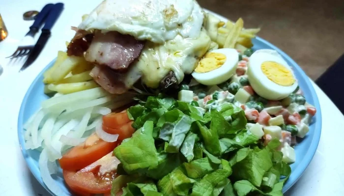 El Club Club Social Y Deportivo Santa Ana Comidas Y Bebidas - Balneario