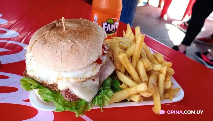 El Colonial -  Comida Y Bebida - Col. del Sacramento