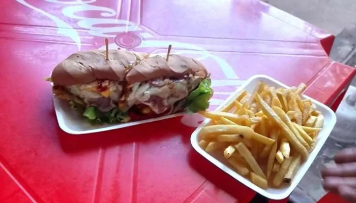 El Colonial -  Sandwich De Pollo - Col. del Sacramento