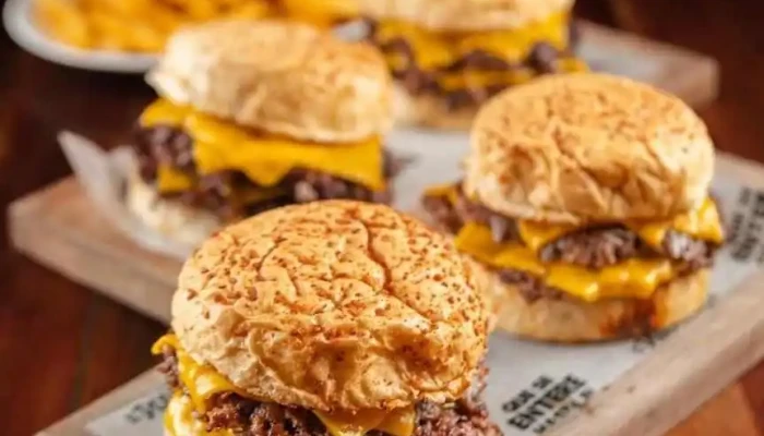 El Desembarco Pocitos -  Comida Y Bebida - Montevideo