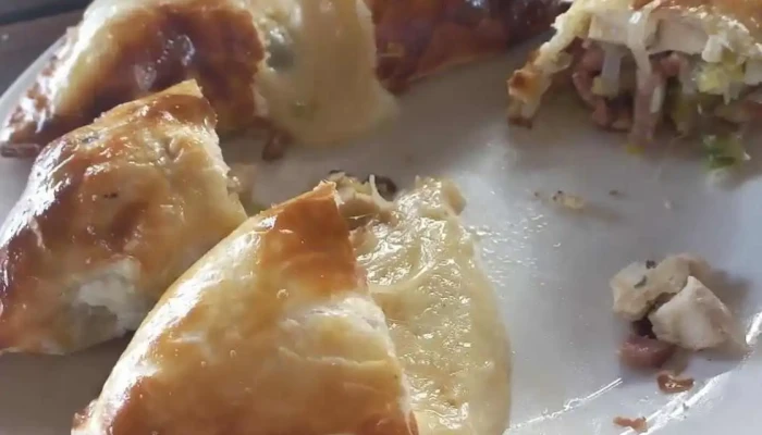 El Garage Empanadas Y Pokes -  Comida Y Bebida - Piriápolis