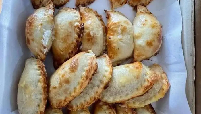 El Garage Empanadas Y Pokes -  Empanada - Piriápolis