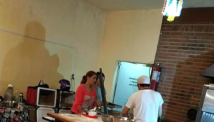 El Garage Pizzeria -  Comentario 8 - Mercedes