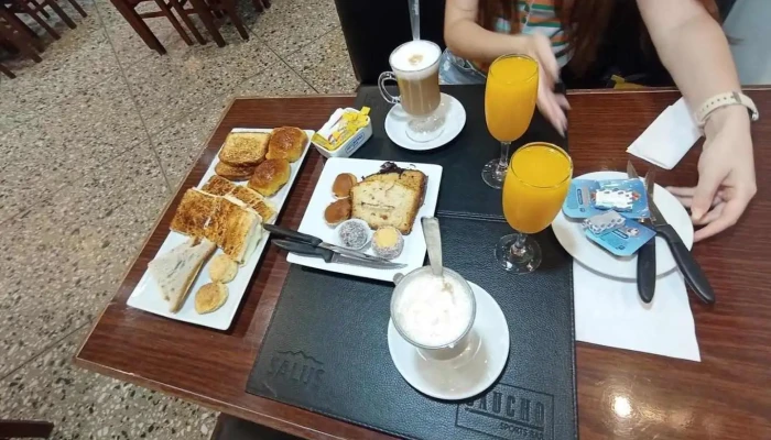 El Gaucho -  Jugo - Montevideo