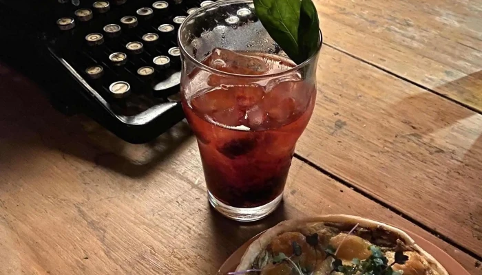 El Imperio -  Comentario 6 - Montevideo