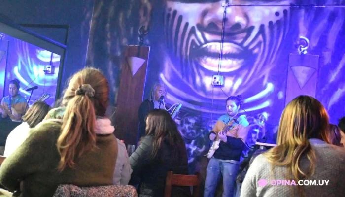 El Leon De Reus -  Del Propietario - Montevideo