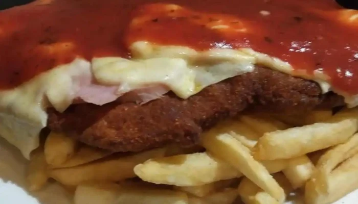 El Malecon -  Comida Y Bebida - Montevideo