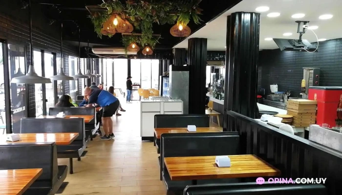 El Mercado -  Ambiente - Piriápolis