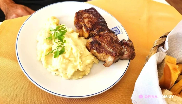 El Meson Del Plaza Comidas Y Bebidas - Chuy