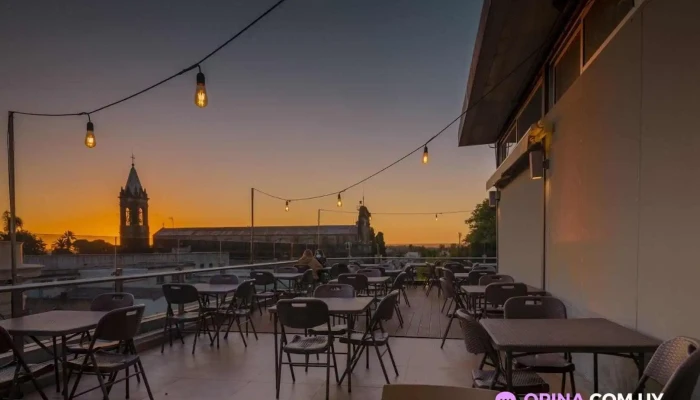 El Paseo Bistro Restaurante Del Propietario - Santa Lucía