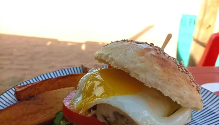 El Patio Oriental -  Hamburguesa - Punta del Diablo