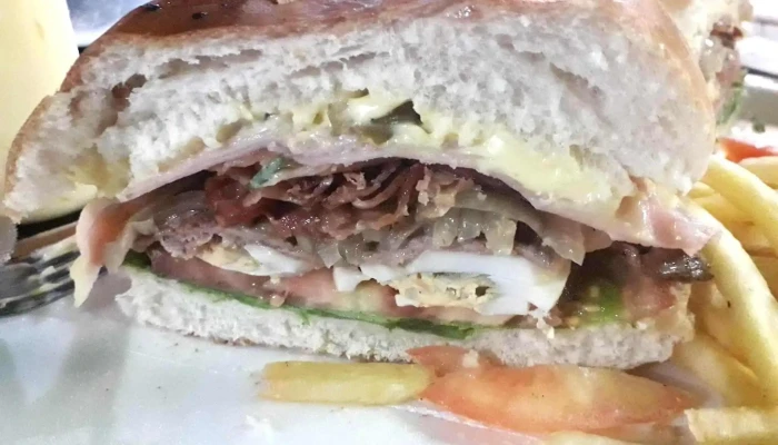 El Rey Del Chivito -  Comida Reconfortante - Montevideo