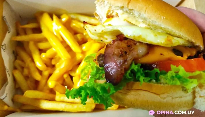 Ela Pizza -  Hamburguesa - San José de Mayo