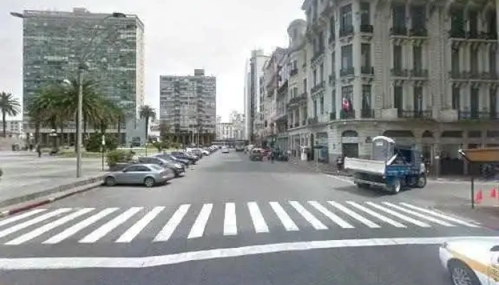 En Perspectiva -  Telefono - Montevideo