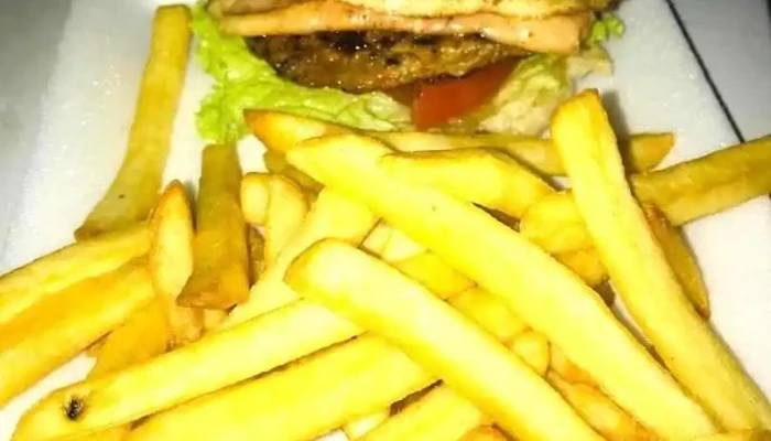 Epifania Cafeteria Y Restaurante Comida Y Bebida - 25 de Agosto