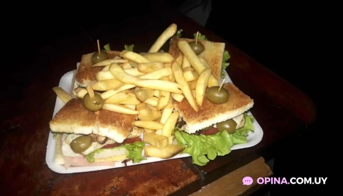 Epifania Cafeteria Y Restaurante Papas Fritas - 25 de Agosto