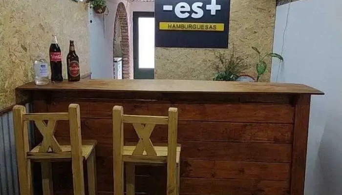 Es Hamburguesas Ambiente - Joaqu&iacute;n Su&aacute;rez