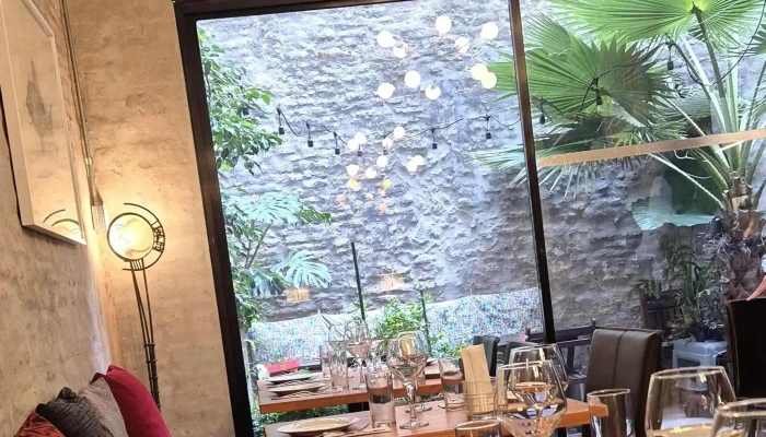 Escondite -  Comentario 4 - Montevideo