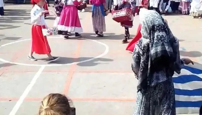 Escuela 130 -  Videos - Barros Blancos