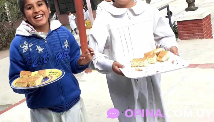 Escuela 230 Benita Berro De Varela -  Videos - Montevideo