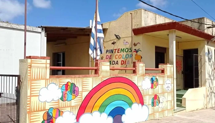 Escuela 56 -  Opiniones - Castillos