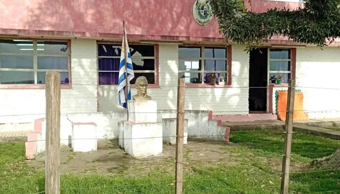 Escuela 98 Paso Arriera Rivera Vichadero Ubicacion - Arriera