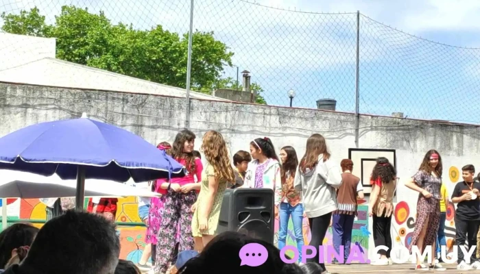 Escuela Austria 48 -  Videos - Montevideo