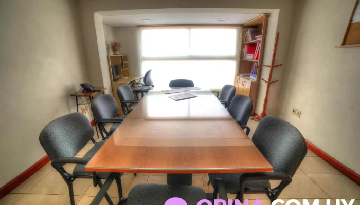 Escuela Catolica De Enfermeria Del Propietario - Montevideo