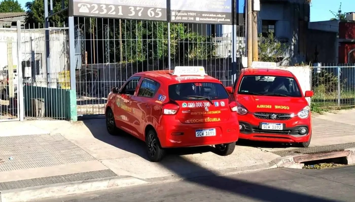 Escuela De Conduccion Mkm Horario - Montevideo