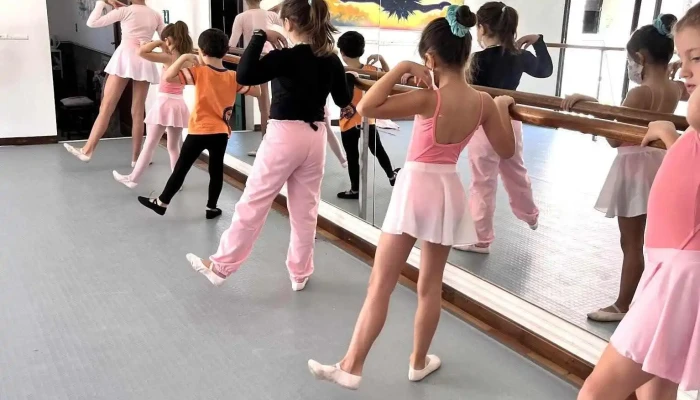 Escuela De Danzas Magdalena Cuestas -  Del Propietario - Mercedes