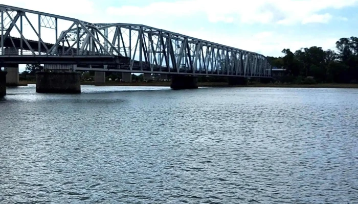 Escuela De Nautica Y Canotaje Santiago Vazquez Comentario 2 - Santiago Vázquez