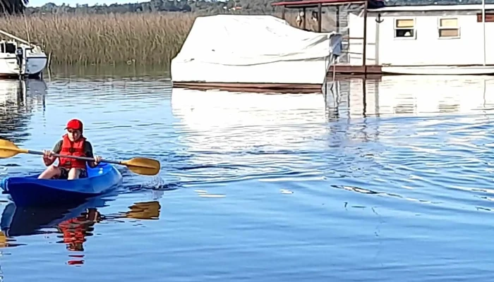 Escuela De Nautica Y Canotaje Santiago Vazquez Comentario 5 - Santiago Vázquez