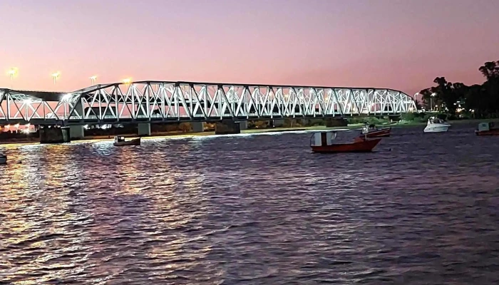 Escuela De Nautica Y Canotaje Santiago Vazquez Telefono - Santiago Vázquez