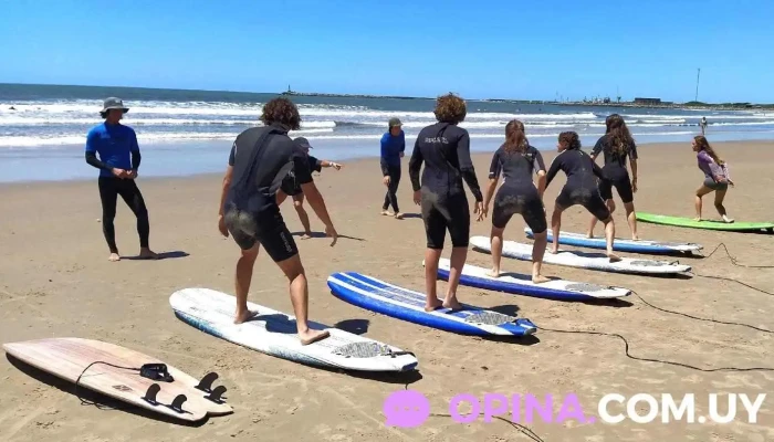 Escuela De Surf H2o -  Opiniones - La Paloma