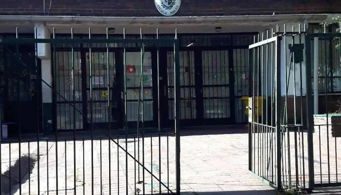 Escuela Ndeg 40 Mexico Direccion - Montevideo