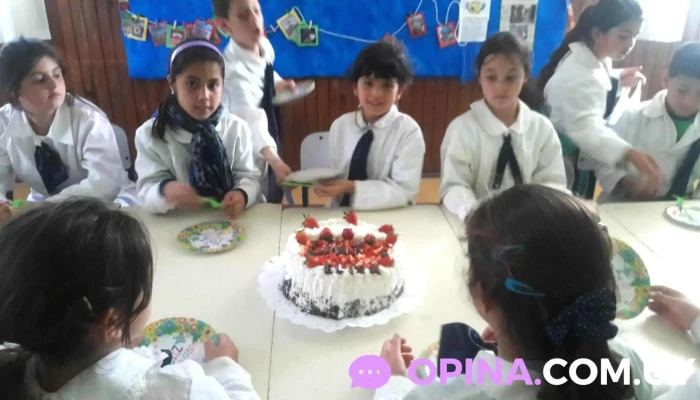 Escuela Ndeg18 Estudiante - Trinidad