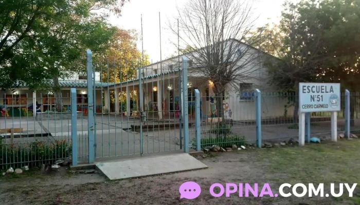 Escuela Ndeg51 Cerro De Carmelo Zona - Carmelo