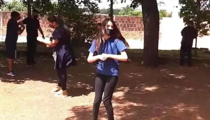 Escuela No 132 Poeta Lalo Mendoza Videos - Rivera