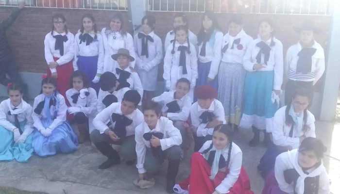 Escuela Numero 41 De Castillos Rocha Uruguay -  Edificio - Castillos