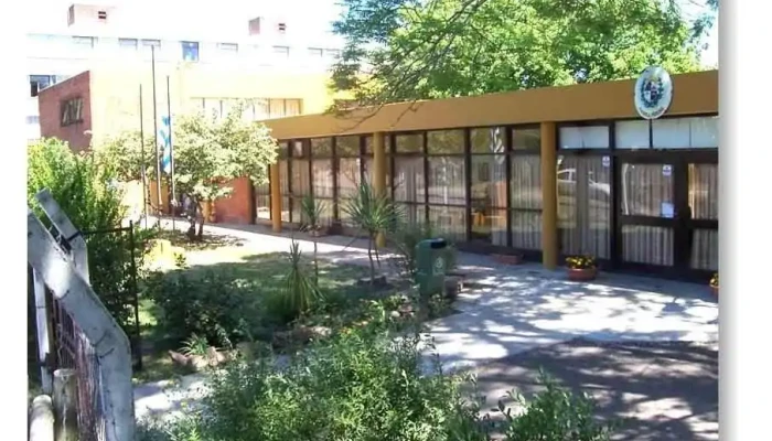 Escuela N°79 Rosalia De Castro - Punta Del Este
