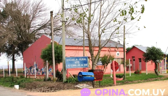 Escuela N°8 Cerrillos Al Sur - Departamento De Canelones