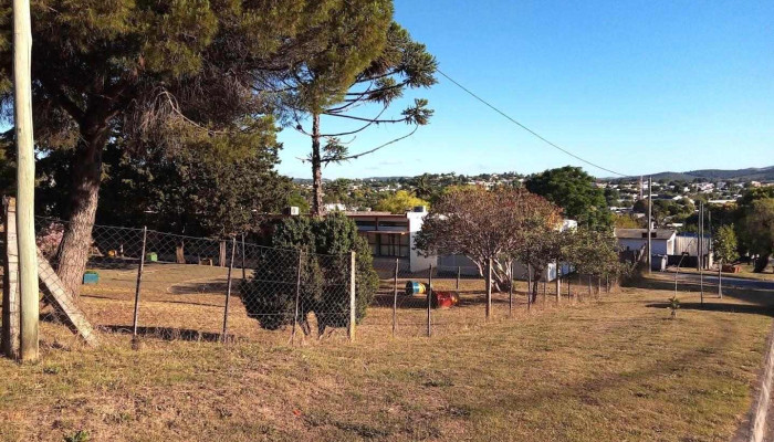 Escuela Nº 105 "Miguel Navarra" - Minas