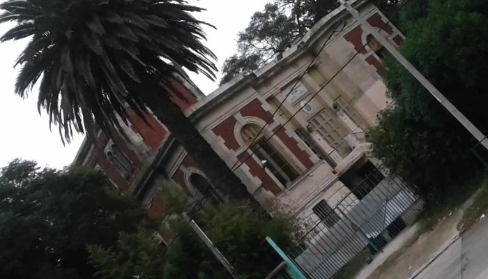 Escuela Primaria Ndeg123 Y Ndeg55 Edificio - Montevideo