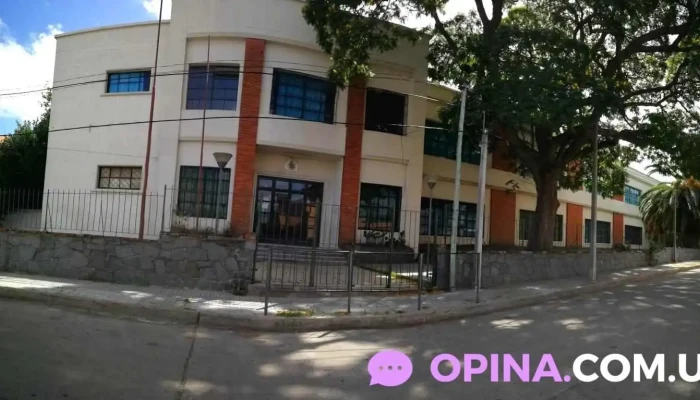 Escuela Primaria Nº 42 República de Bolivia - Montevideo