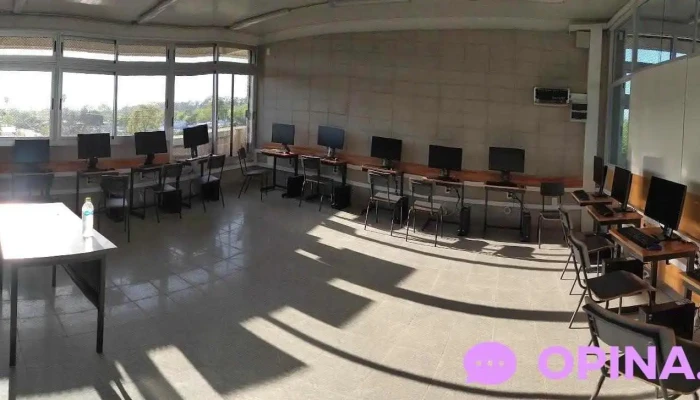 Escuela Tecnica No 2 Cme Donde - Bella Unión