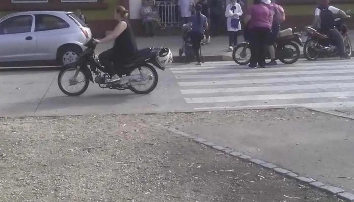Escuelas 331 Y 127 -   Comunes Edificio - Montevideo